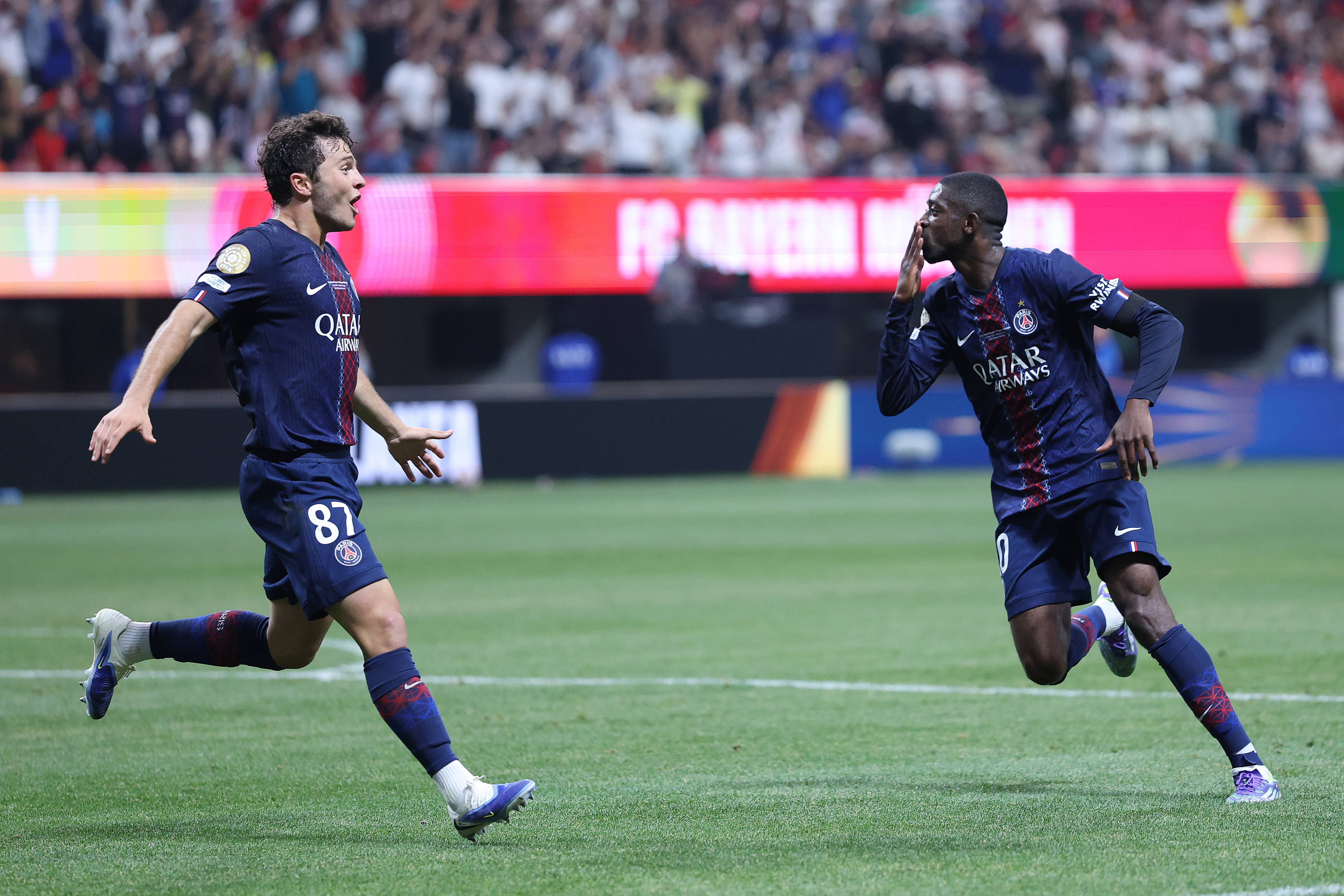 LOL官方更新最新一期全球实力排行榜：T1／BLG／HLE前三,TES第五！