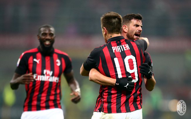 德玛西亚杯四分之一决赛对阵： EDward Gaming vs Weibo Gaming , Anyone's Legend vs Bilibili Gaming , ThunderTalk Gaming vs LNG Esports , Invictus Gaming vs Top Esports