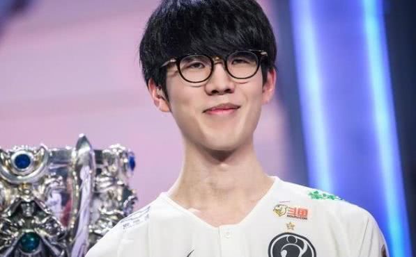 ClearLove ：我们菜的话就要多练 让他们早点回来训练