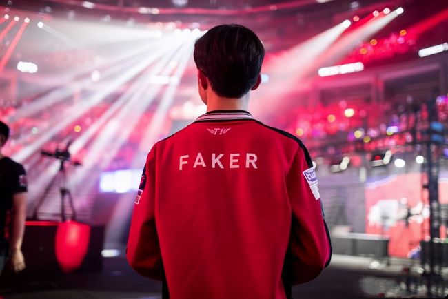 英雄联盟MSI是日晋级概率，RNG已确定晋级